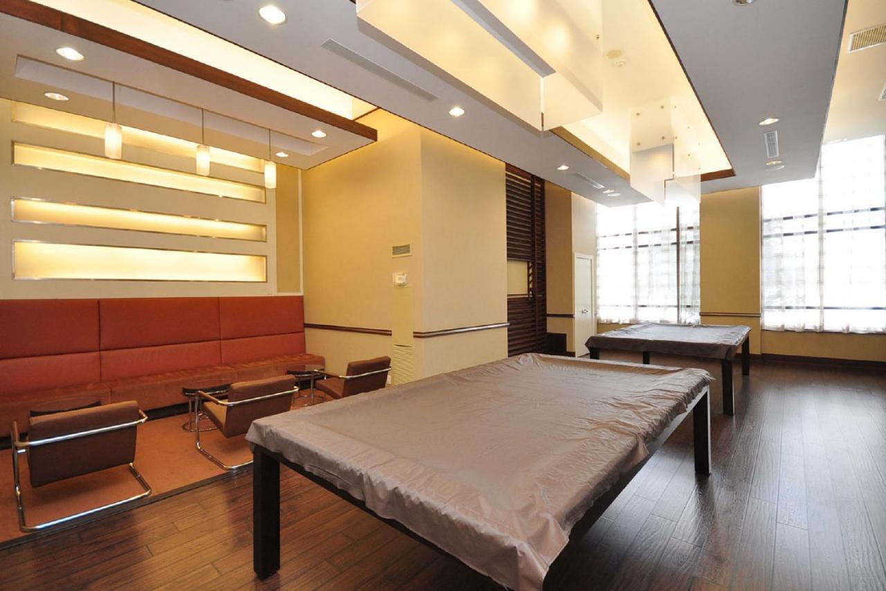 Royal Stays Furnished Apartments - Square One Місісаґа Екстер'єр фото